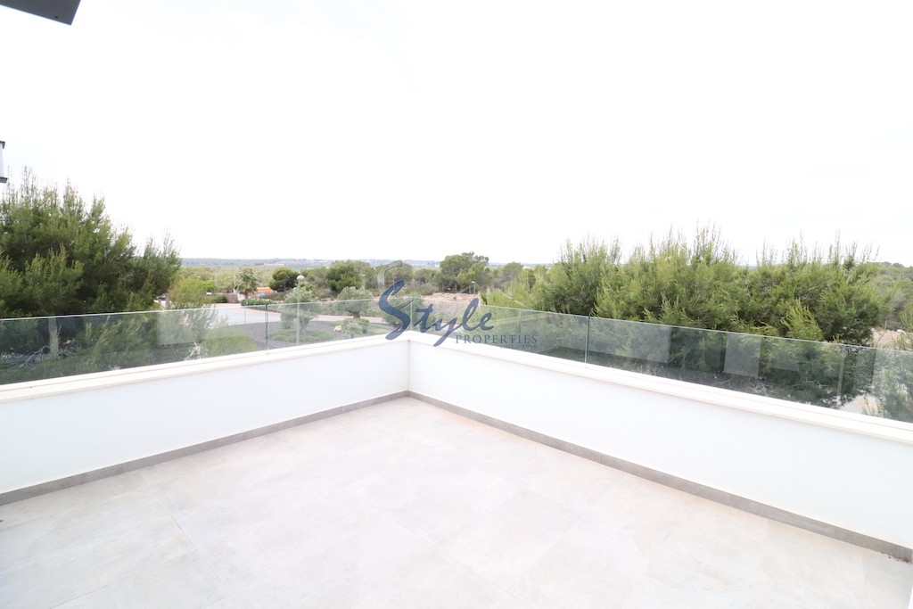 Resale - Villa - Las Colinas