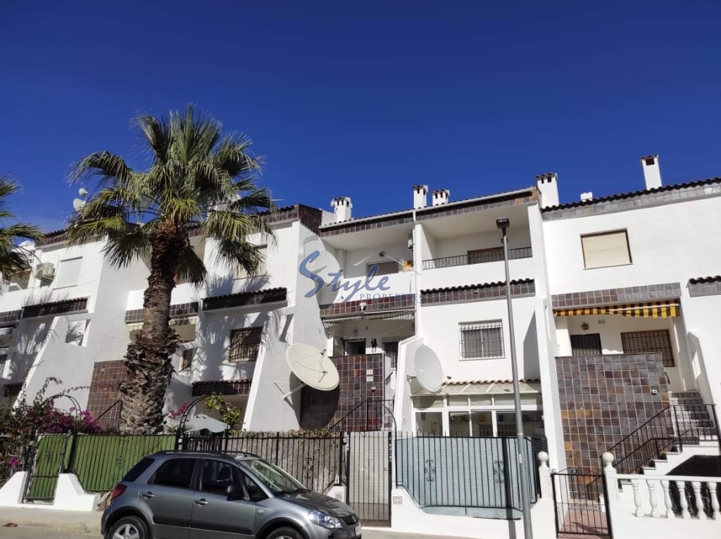 for sale cheap apartment in Punta Prima, Torrevieja, Costa Blanca, Spain ID1339