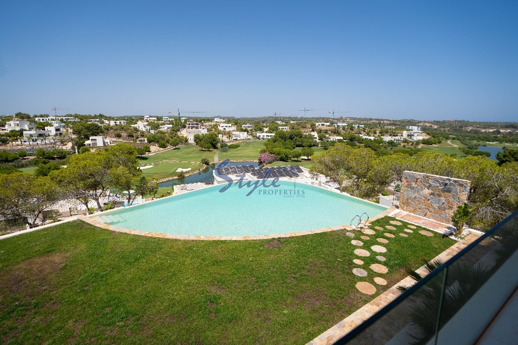 Resale - Apartment - Las Colinas