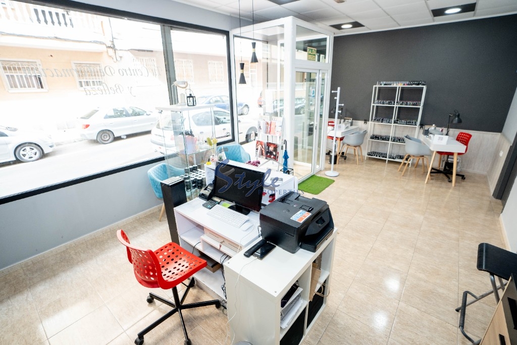 Resale - Commercial Property - Torrevieja