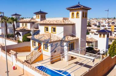 Villa - Resale - Costa Blanca - Orihuela Costa