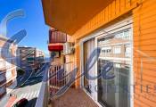 Se vende apartamento de 4 dormitorios a pocos pasos de la playa en Torrevieja, Costa Blanca, España. ID2713