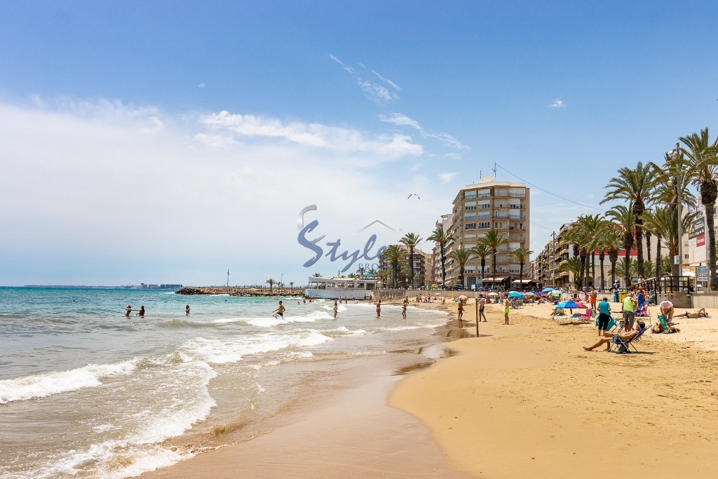 Buy apartment in Torrevieja, Costa Blanca, 200 meters from the beach. ID: 6142