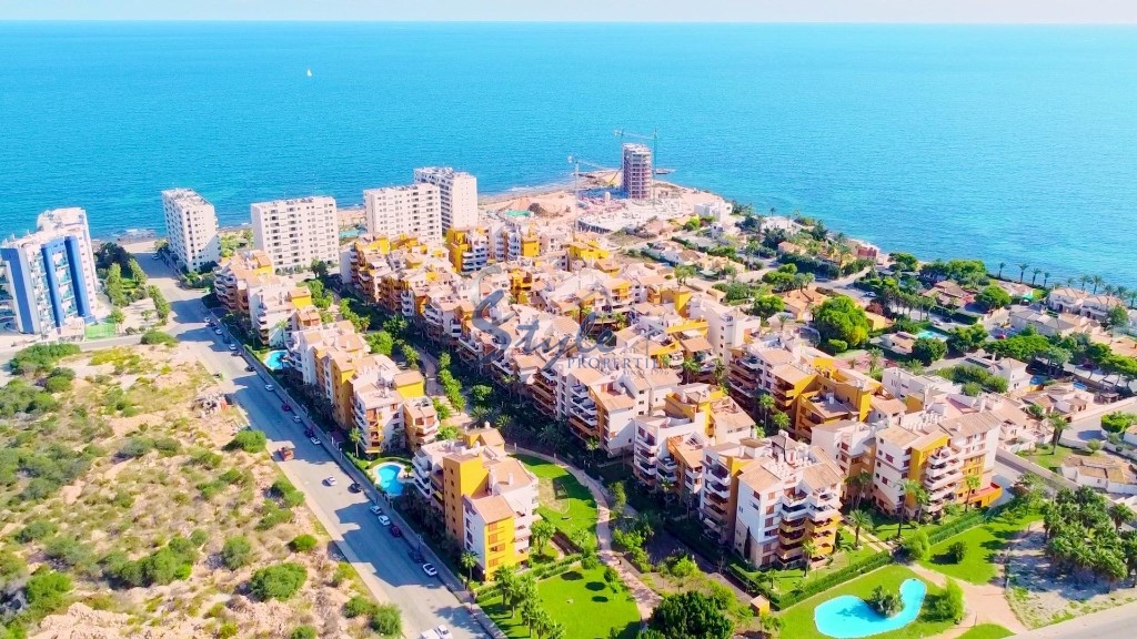 For sale penthouse with a sea view in La Recoleta, Punta Prima, Costa Blanca. ID3531