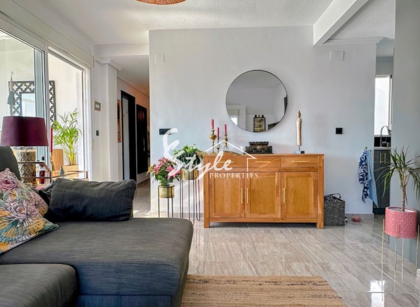 4-Bedroom Penthouse for Sale in Central Torrevieja | Walking Distance to Playa del Cura, Alicante, Costa Blanca, Spain. ID2315