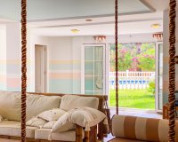 A la venta una exclusiva villa de lujo con una gran parcela en Villamartín, Costa Blanca, España. ID3484