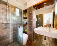 A la venta una exclusiva villa de lujo con una gran parcela en Villamartín, Costa Blanca, España. ID3484