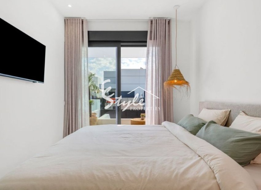 Adosado de obra nueva en venta en Dolores, Costa Blanca, España. ON1896