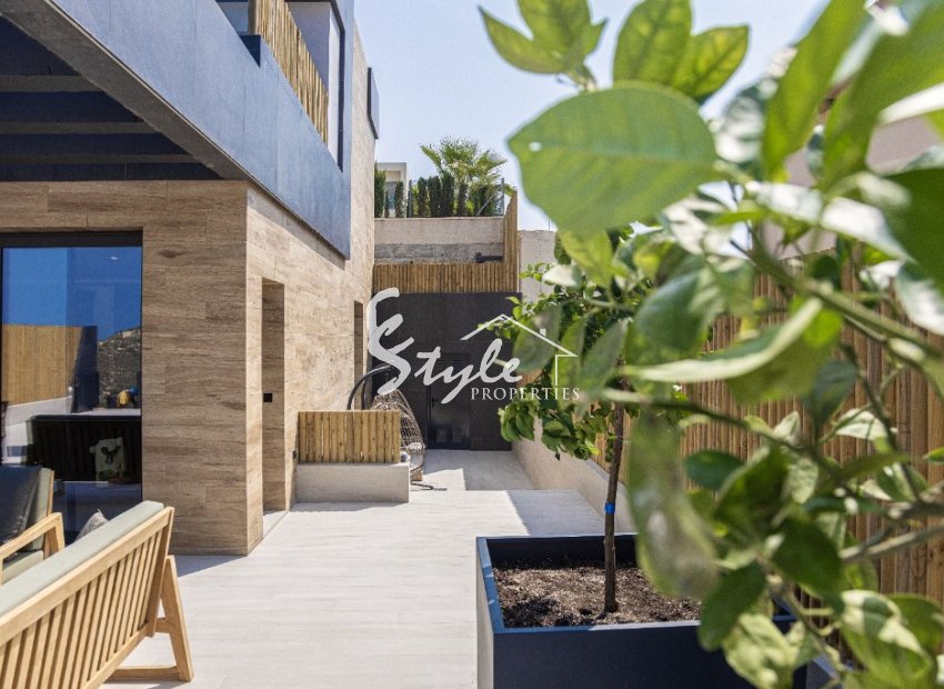 Adosado nuevo llave en mano en venta en Rojales, Costa Blanca, España. ON1764