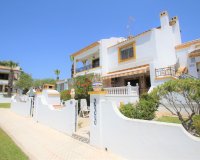 Adosado Orientado al Sur con Vistas a la Piscina en Villamartín, Orihuela Costa, Costa Blanca. ID2317