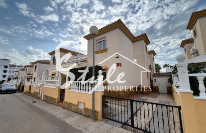 Adosado - Reventa - Villamartín - Villamartin