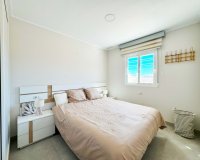 Alquiler corta estancia - Apartamento - Punta Prima