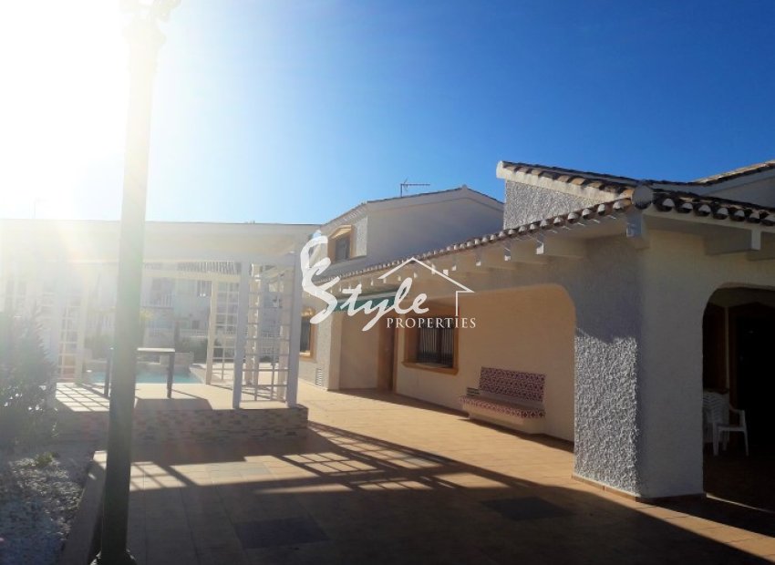 Alquiler corta estancia - Villa - La Zenia
