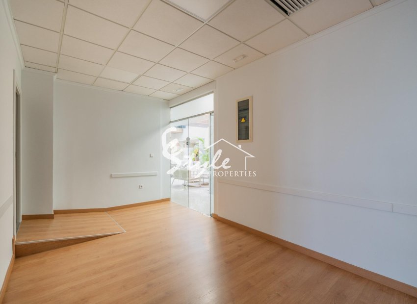 Alquiler larga estancia - Local comercial - Orihuela-Costa - Playa Flamenca