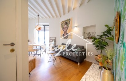 Apartament  - Resale - Alicante - Alicante
