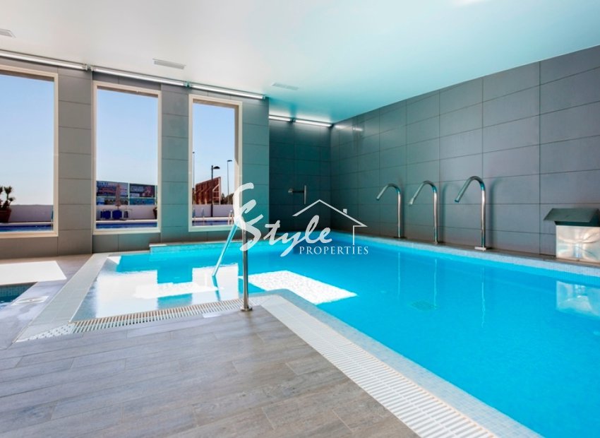 Apartamento de Lujo de 2 Dormitorios con Vistas al Mar, Spa y Piscina en Los Dolses, Orihuela Costa. ID1473