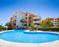 Apartamento para alquiler a corto plazo en comunidad cerrada ¨Parque Recoleta¨ en Punta Prima, Orihuela Costa, Costa Blanca, España. ID103