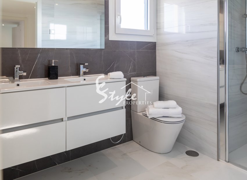 Apartamentos de lujo en venta en Torrevieja, Alicante, Costa Blanca, España ON1160_3