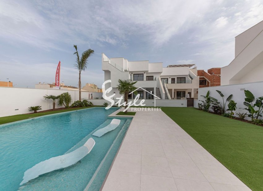 Apartamentos de obra nueva en venta en Pilar de la Horadada, Costa Blanca, España.ON1479_A