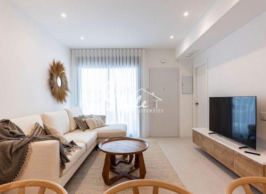 Apartamentos de obra nueva en venta en Pilar de la Horadada, Costa Blanca, España.ON1479_B