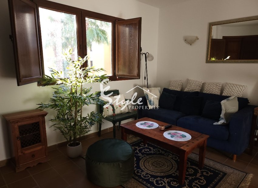 Apartamentos en alquiler cerca del mar en Panorama Park, Punta Prima, Costa Blanca. ID095