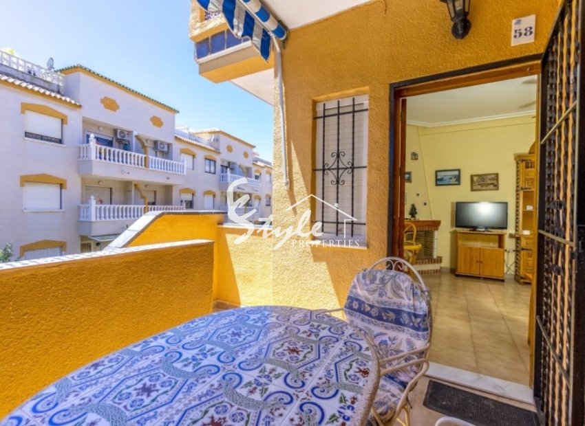 Apartamentos junto al mar en Punta Prima, Costa Blanca, España