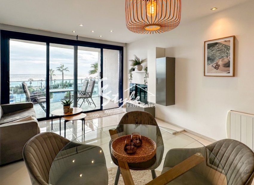 Апартаменты на продажу в элитном комплексе на первой линии моря Sea Senses, Пунта Прима, Коста Бланка, Испания. ID2747