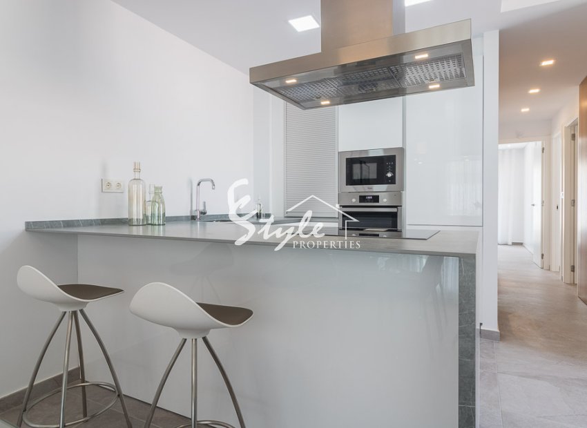 Apartments for sale in a new complex in Los Balcones, Torrevieja, Costa Blanca, Spain. ON1440_B