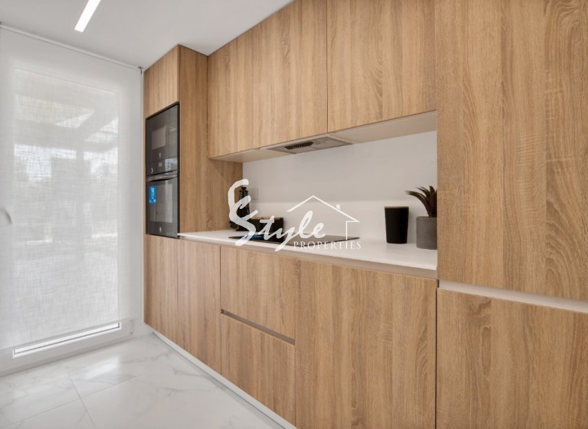 Ático de obra nueva en venta en Torrevieja, Alicante, Costa Blanca, España ON1493_A