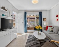 Ático soleado en venta en la urbanización privada de Zenia Mar, Playa Flamenca, Orihuela Costa, España. ID2341