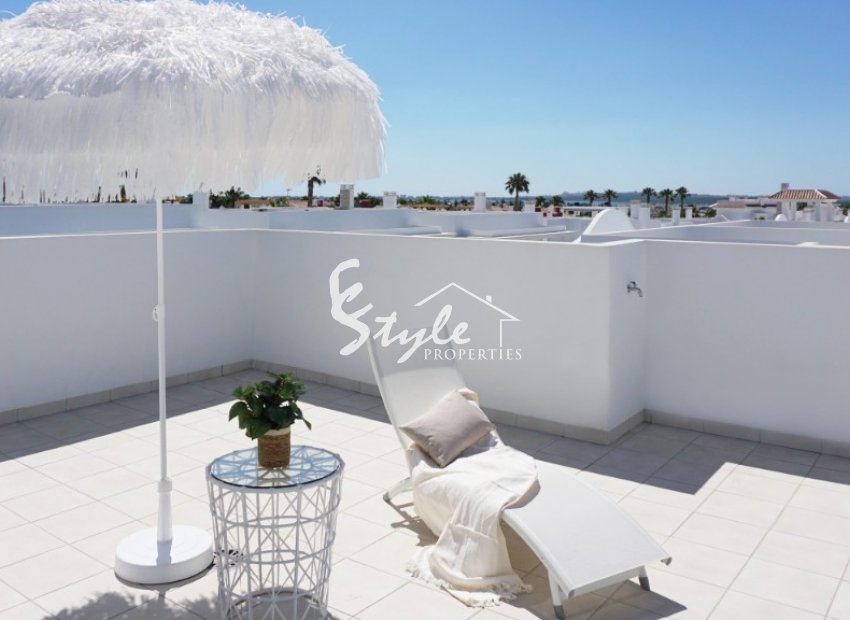 Áticos modernos en venta en Quesada, Costa Blanca Sur, España. ON1645_A