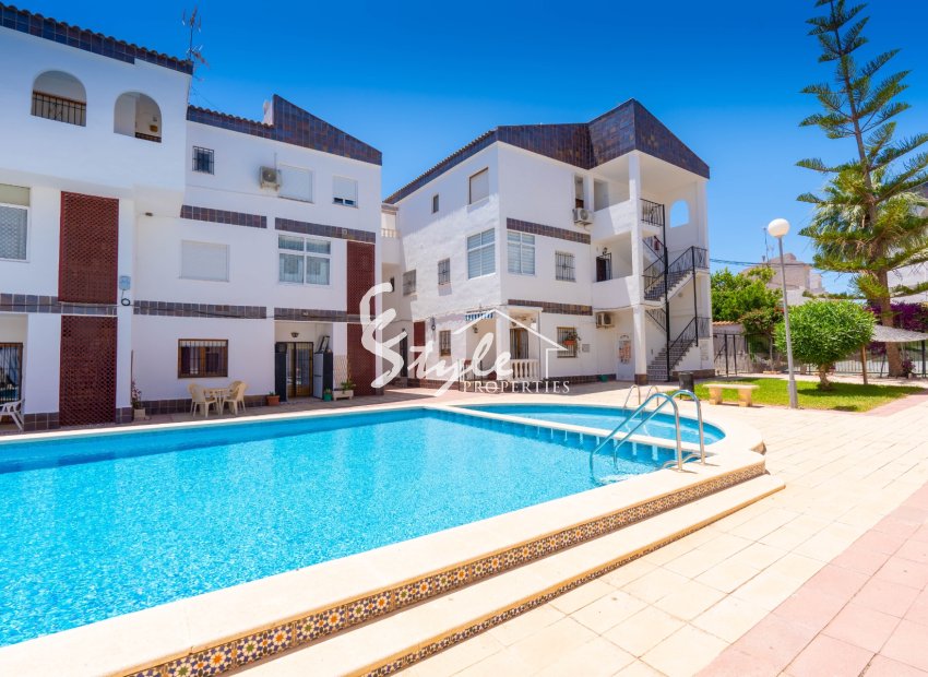 Beach side apartment for sale in Punta Prima, 400m from the beach – Costa Blanca. Spain. ID 2910