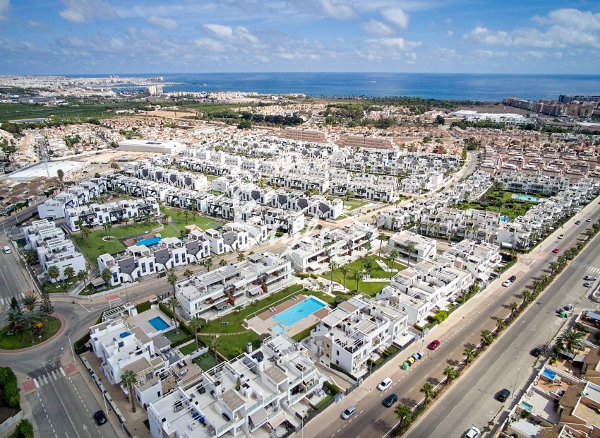 Beautiful Modern Ground Floor Apartment with Private Garden in La Ceñuela, Punta Prima. , Costa Blanca, Spain. ID 1766