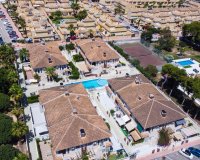 Bungalow en venta en Las Barcas, Punta Prima, Orihuela Costa. ID2539