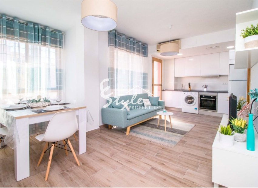 Buy apartment close to the sea in Torrevieja, Costa Blanca. ID: 4300