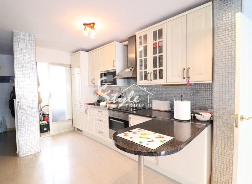 Buy apartment in 400 m from the beach in La Zenia, Orihuela Costa. ID 4050