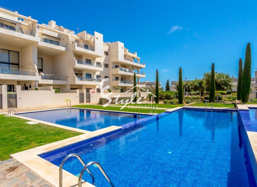 Buy apartment in Los Dolses, near the golf course in Villamartin, Costa Blanca. ID 6058