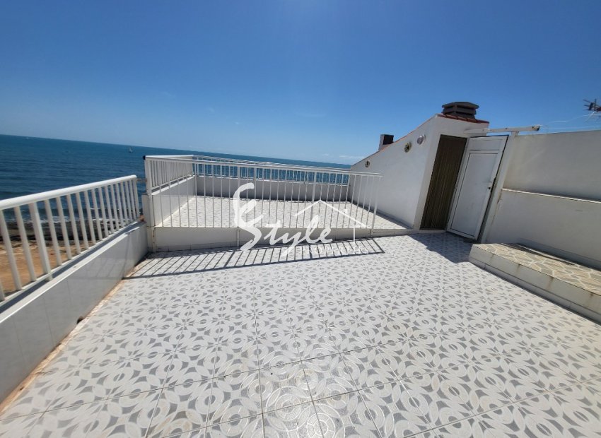 Buy apartment in Torrevieja, Costa Blanca, 50 meters from the beach. ID: 6188