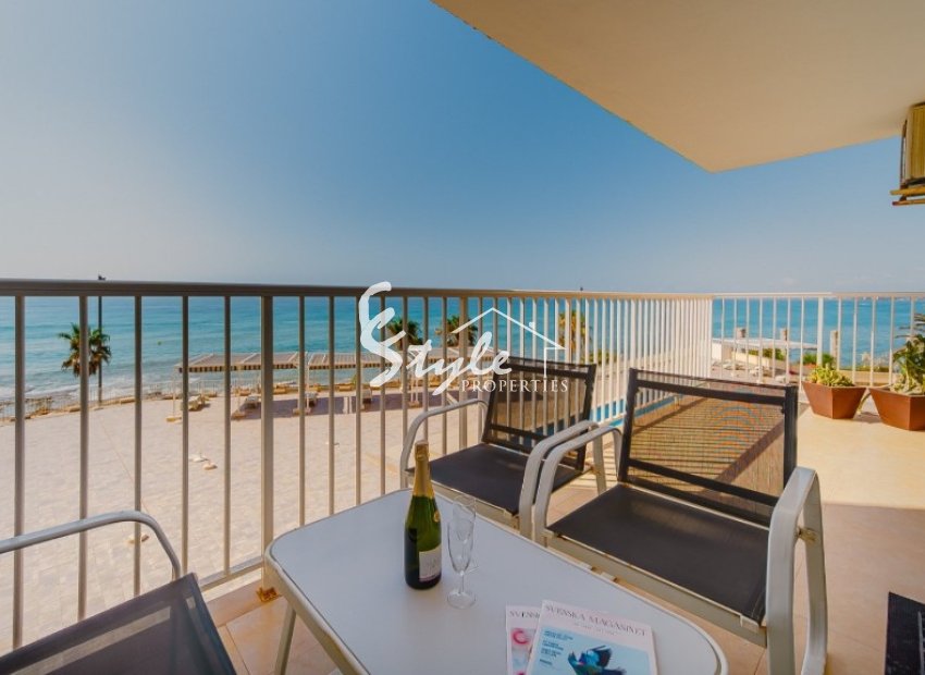 Buy apartment in Torrevieja, Costa Blanca, 50 meters from the beach. ID: ST-6351