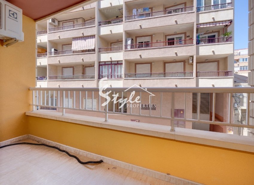 Buy apartment in Torrevieja, Costa Blanca, 500 meters from the beach. ID: 6261