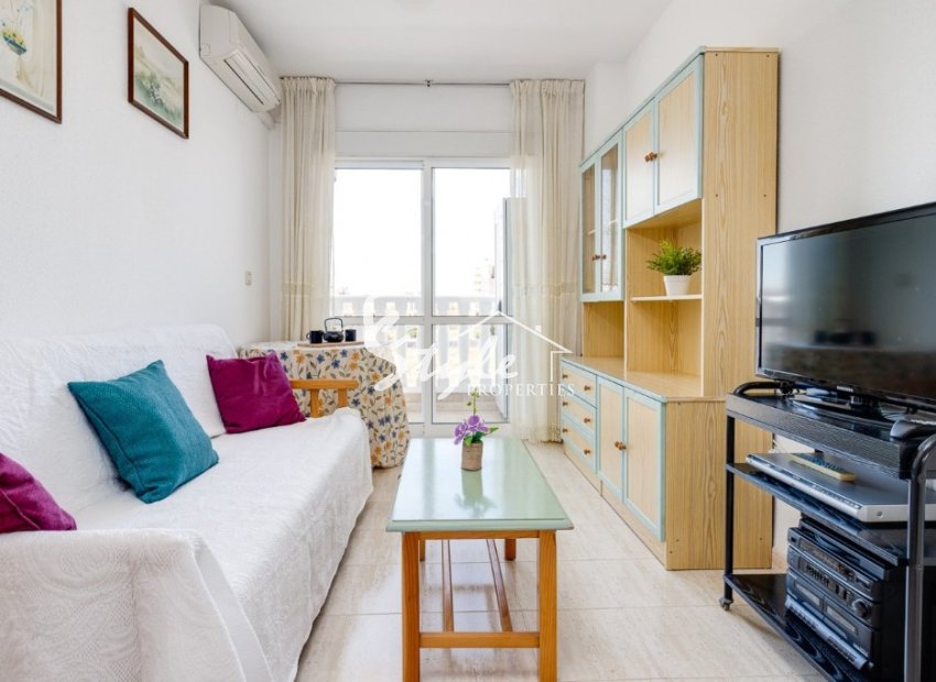 Buy apartment on the beach in Habaneras, Torrevieja, Costa Blanca. ID: 4208