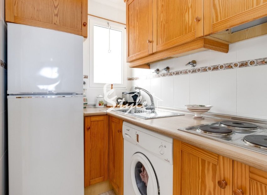 Buy apartment on the beach in Habaneras, Torrevieja, Costa Blanca. ID: 4208