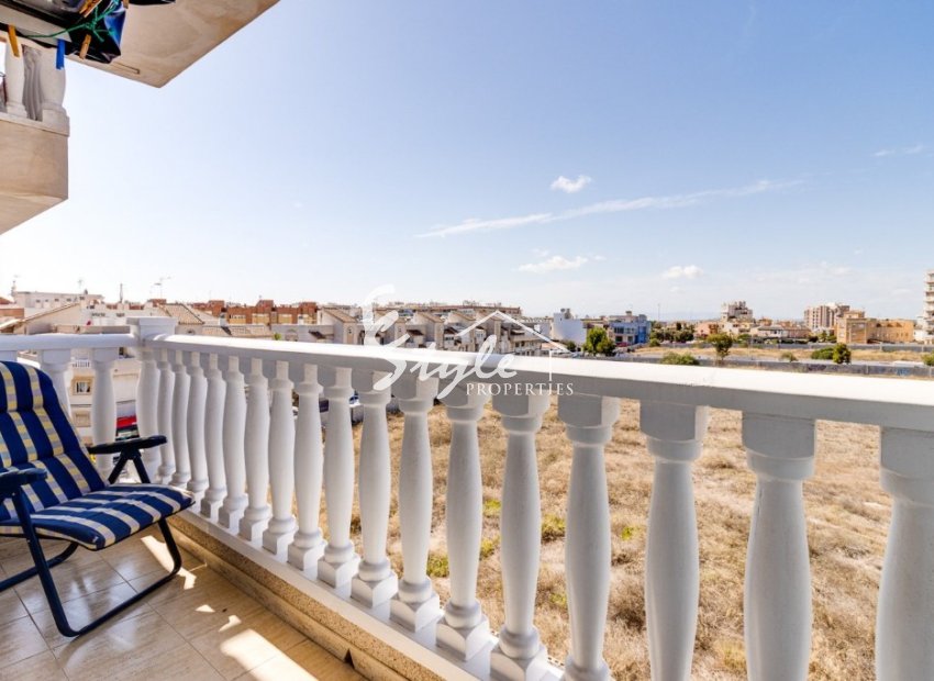 Buy apartment on the beach in Habaneras, Torrevieja, Costa Blanca. ID: 4208