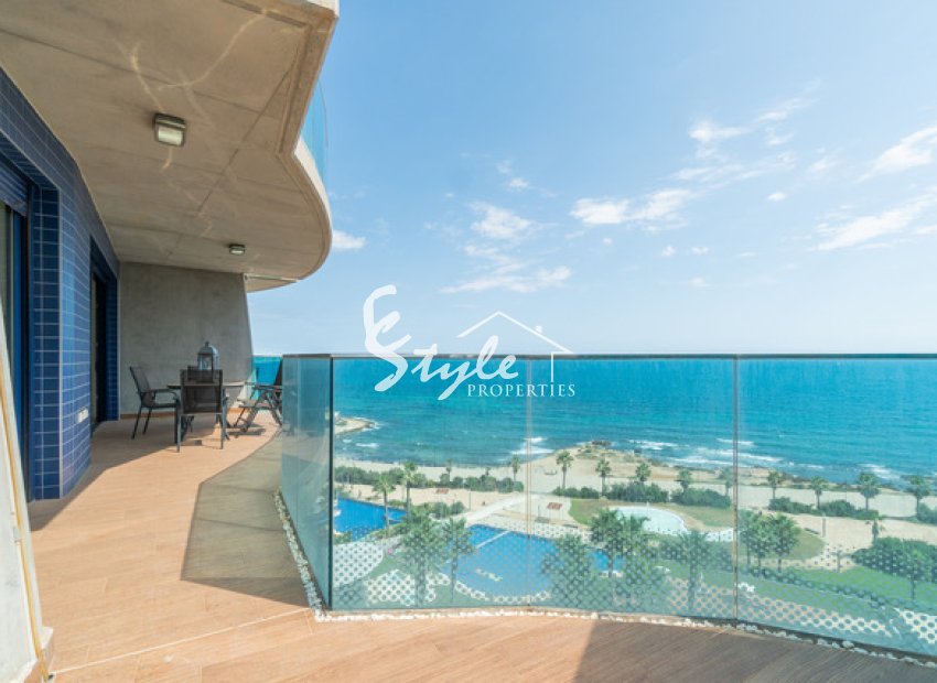 Buy apartment on the seafront in Sea Senses, Punta Prima. ID 4261