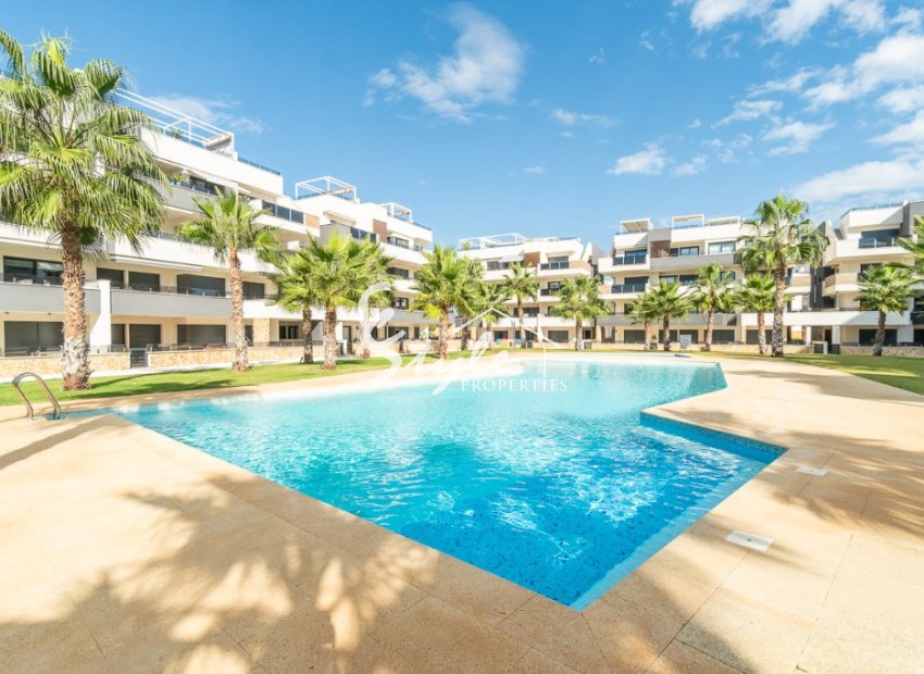 Buy Apartment with pool close to the sea and beach in Amanecer IX, Orihuela Costa. ID: 6325