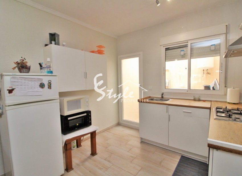 Buy bungalow in Costa Blanca close to sea in Punta Prima. 4013