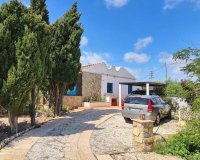 Buy Country house on a large plot in Los Montesinos, Costa Blanca. ID: 4165