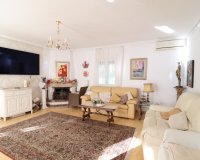 Buy Detached Chalet in La Zenia, close to beaches of Orihuela Costa. ID: 6127