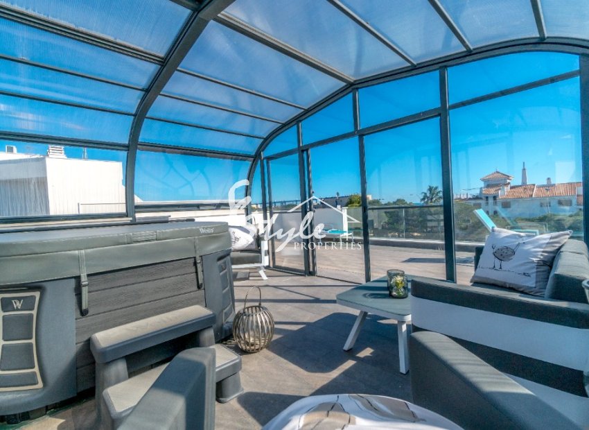 Buy Newly villa in Dehesa de Campoamor close to sea. ID 4285