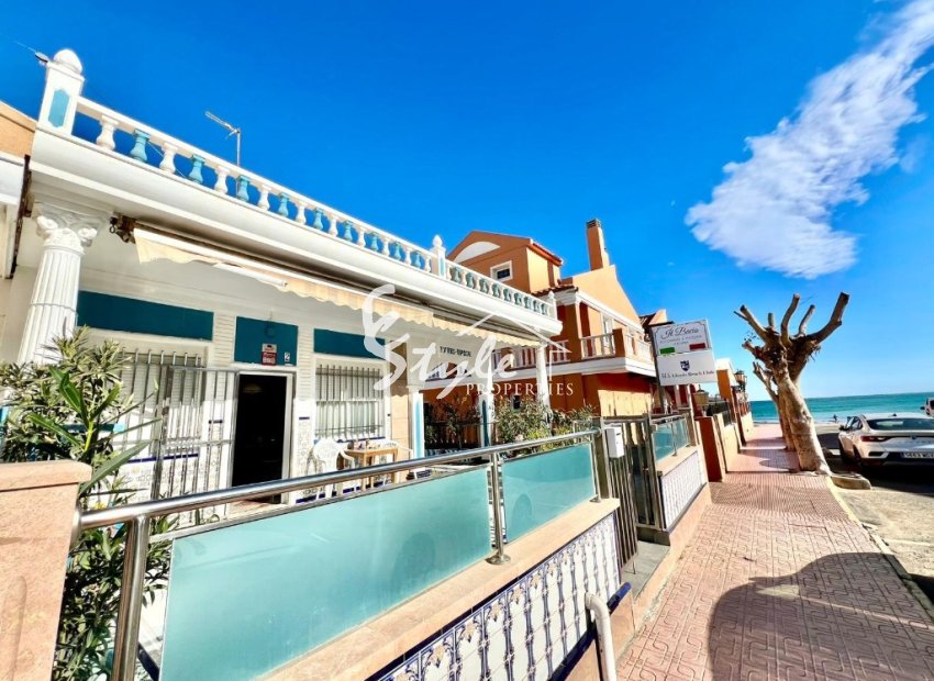 Buy Semidetached chalet in La Mata, Torrevieja, Costa Blanca, 150 meters from the beach. ID: 6318